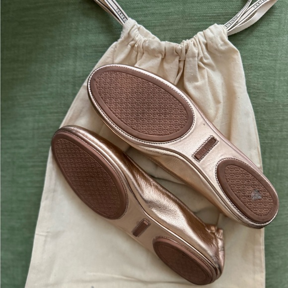 Tory Burch Rose Gold Ballet Flats with Logo Embellishment - Picture 2 of 2
